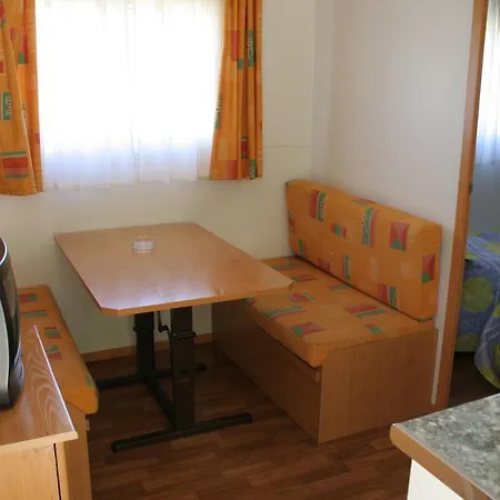 Cozy Rustic With Pool Prázdninový dům La Puebla de Roda